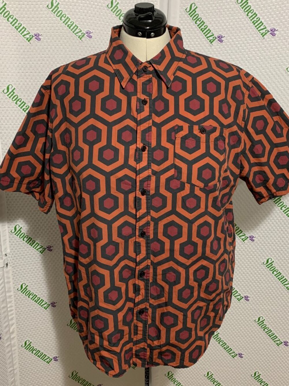 Middle Of Beyond Button Down Shirt The Shining Hotel Carpet Print MOB Mens 2XL